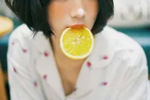 不是谢霆锋！不是李亚鹏！如今公开出面维护王菲的而是这个男人